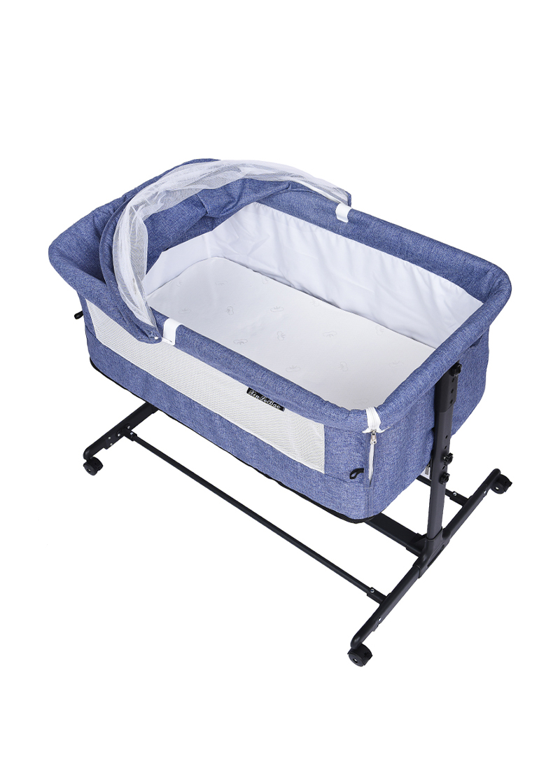 Comfortable Large Space Portable Movable Washable Crib