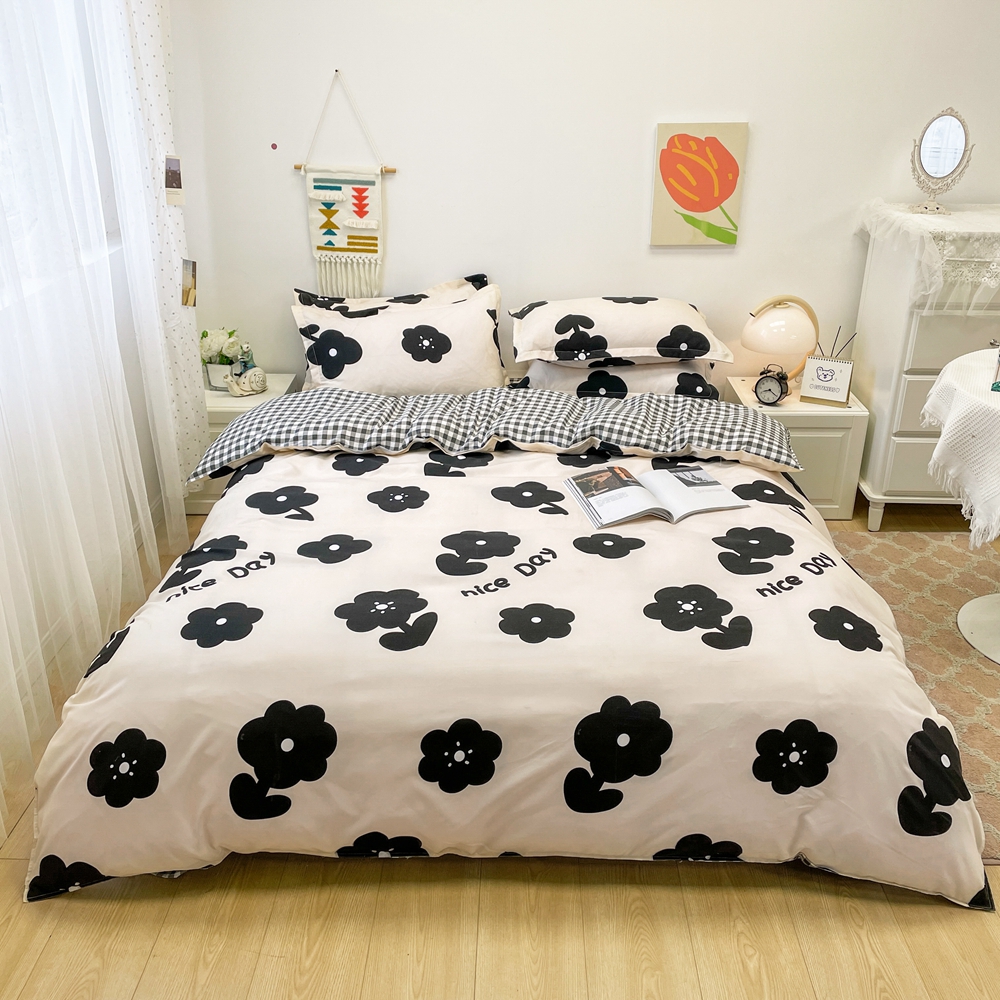 Four-piece bedding set microfiber soft quilt set with 1 quilt cover, 1 flat sheet and 2 pillowcases 2.2m bed（220*240cm）