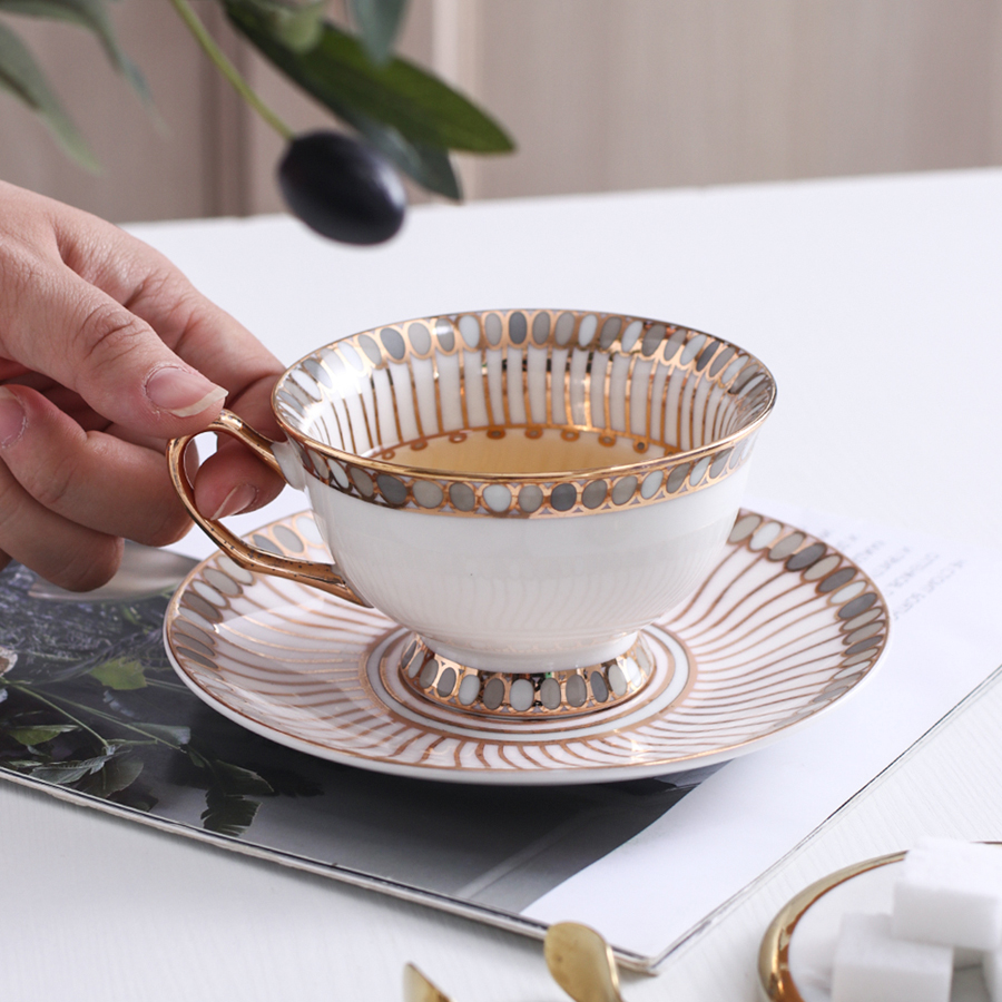 Balloon Gold Thread Coffee Cup And Coffee Dish (Gold Handle) 220 mL (5 Colors To Choose From)