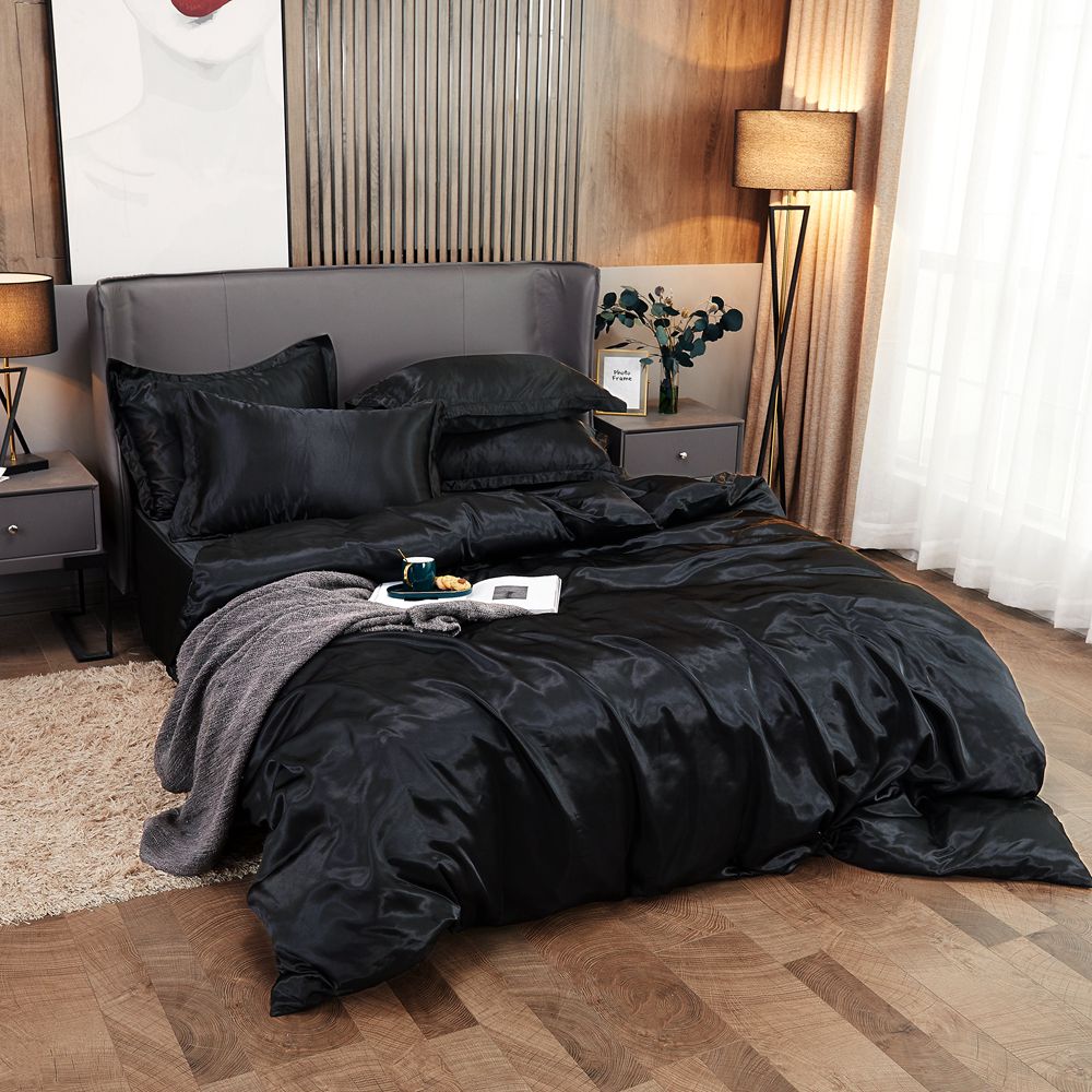 Four-piece bedding set microfiber soft quilt set with 1 quilt cover, 1 flat sheet and 2 pillowcases 1.8m bed（200*230cm）