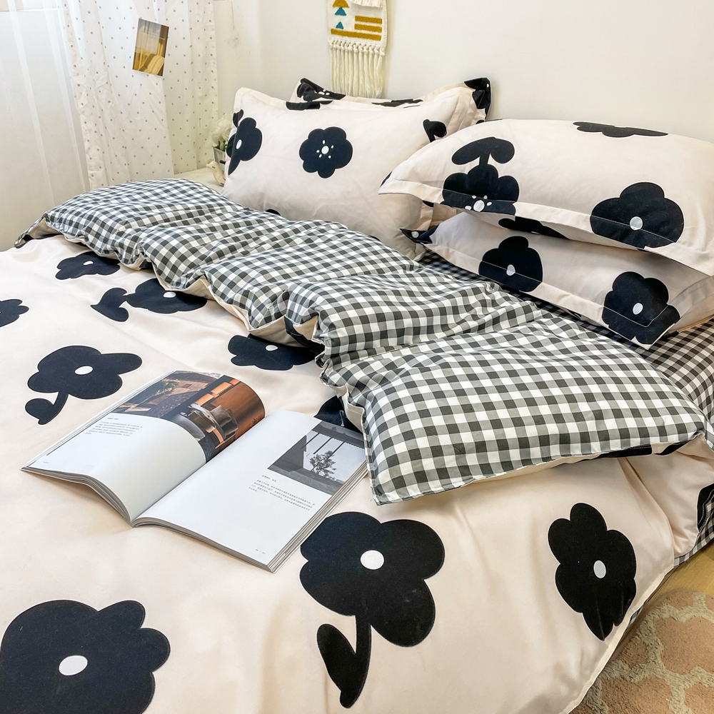 Four-piece bedding set microfiber soft quilt set with 1 quilt cover, 1 flat sheet and 2 pillowcases 2.2m bed（220*240cm）